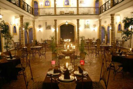 https://www.immotaroudant.com/bien/vente-riad-a-essaouira-r12458/