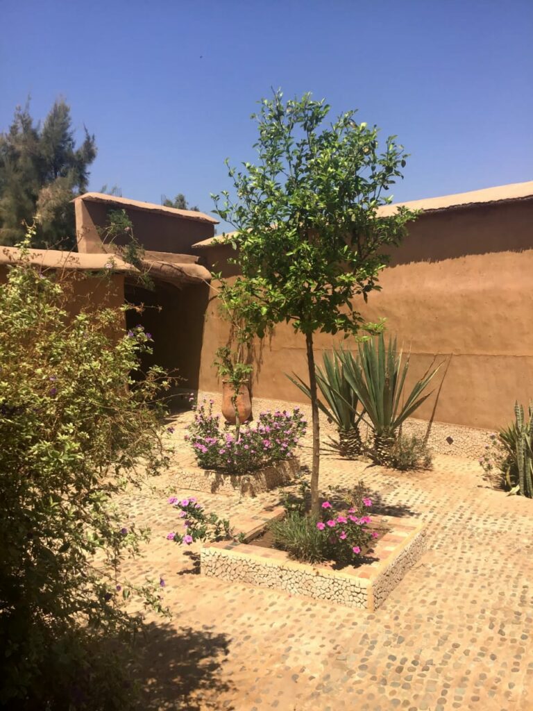 Riad avec piscine et Jardin. — photo 4