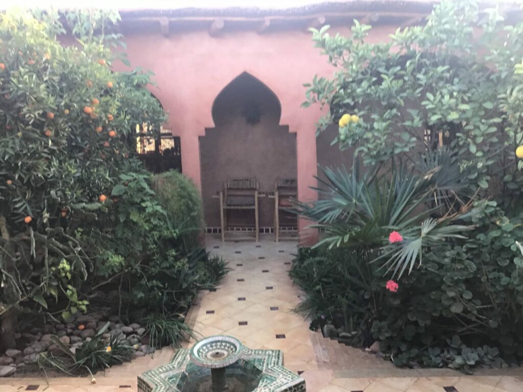 Riad avec piscine et Jardin. — photo 5