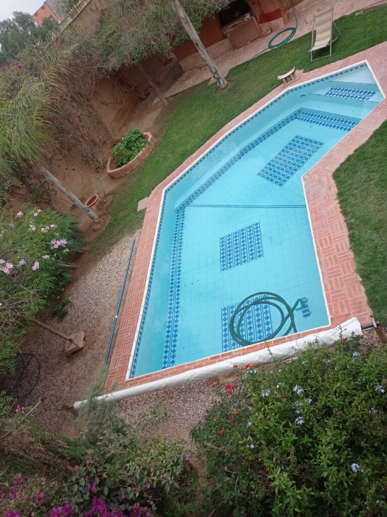 Riad avec piscine et Jardin. — photo 1