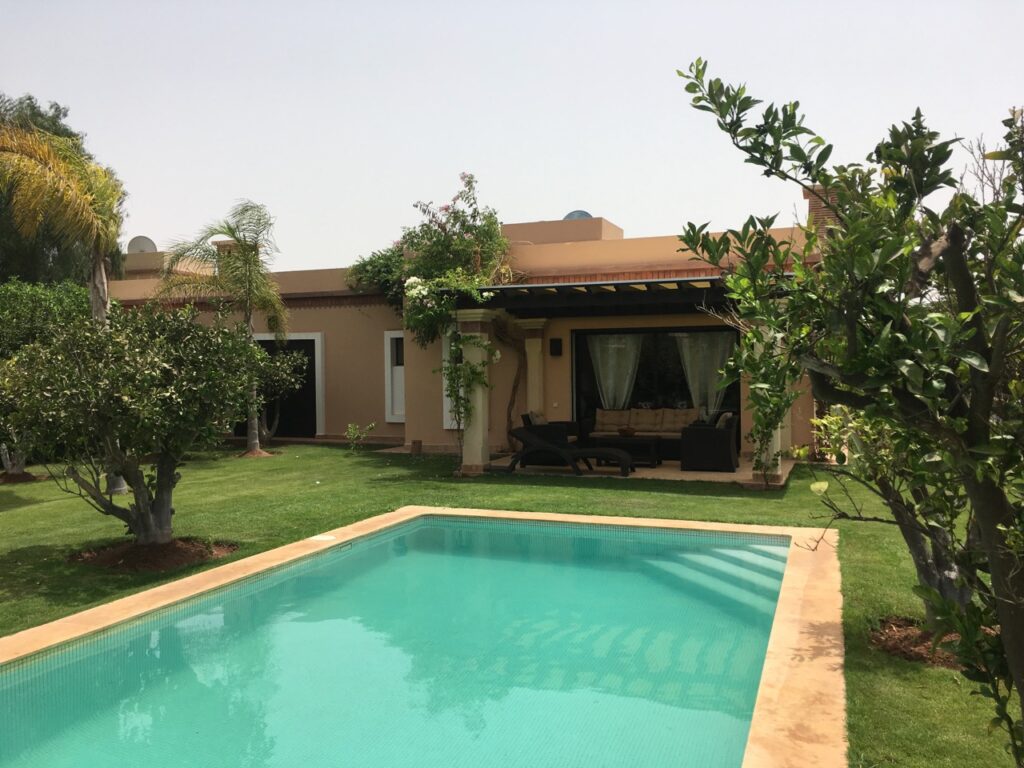 Villa avec Piscine — photo 1