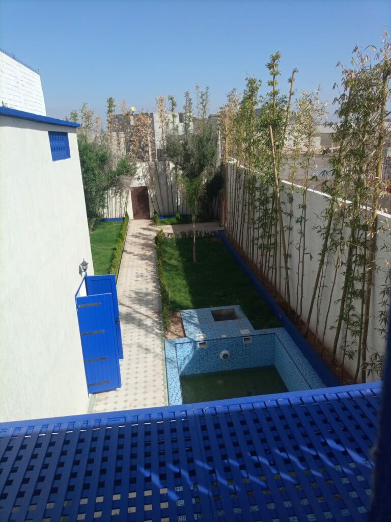 Villa avec piscine et jardin — Réf. R25JY1A — photo 2