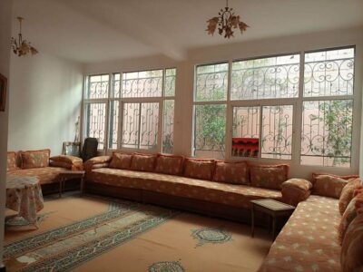 https://www.immotaroudant.com/bien/en-location-villa-avec-jardin/