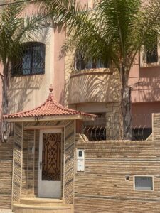 https://www.immotaroudant.com/bien/villa-de-lux-a-drarga/