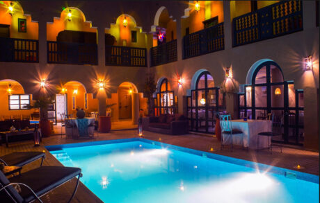 https://www.immotaroudant.com/bien/a-vendre-superbe-chambre-dhotes/