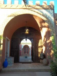 https://www.immotaroudant.com/bien/riad-andalousie/