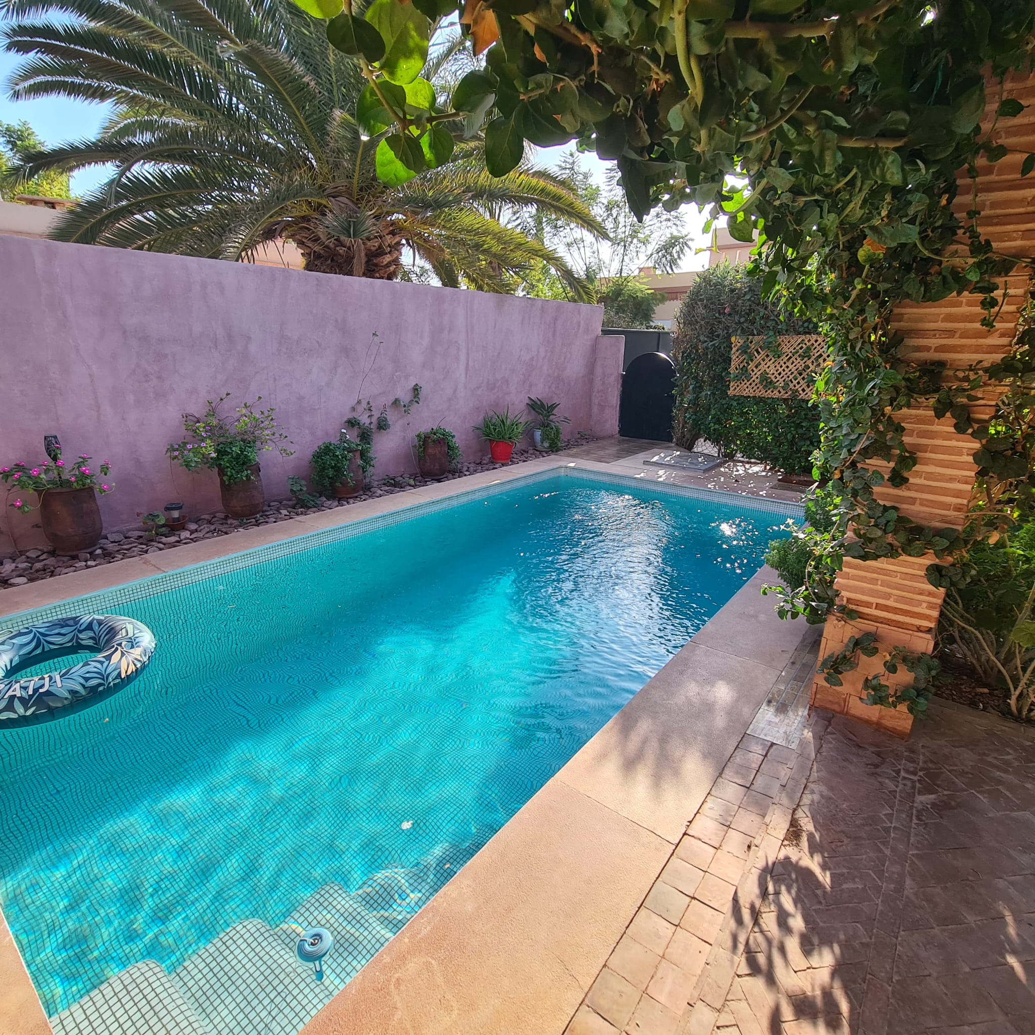 Villa de Soleil avec Jardin et Piscine