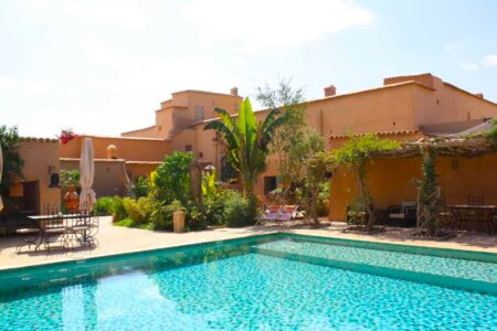 https://www.immotaroudant.com/bien/riad-maison-dhotes-a-vendre-6-chambres-piscine-region-agadir-taroudant/
