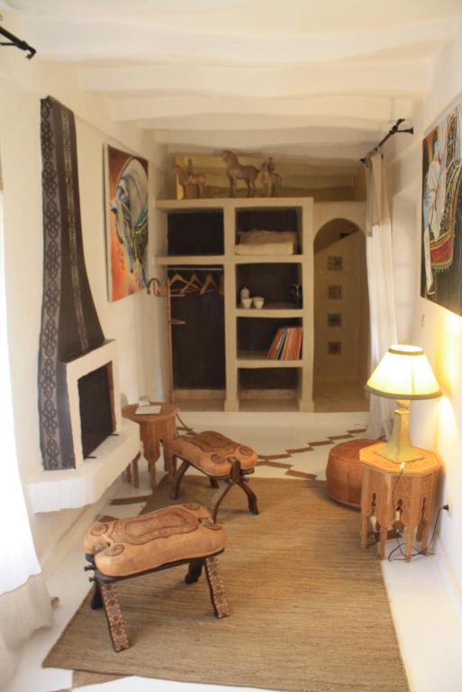 Riad Maison d’Hôtes à Vendre – 6 Chambres – Piscine – Région Agadir / Taroudant