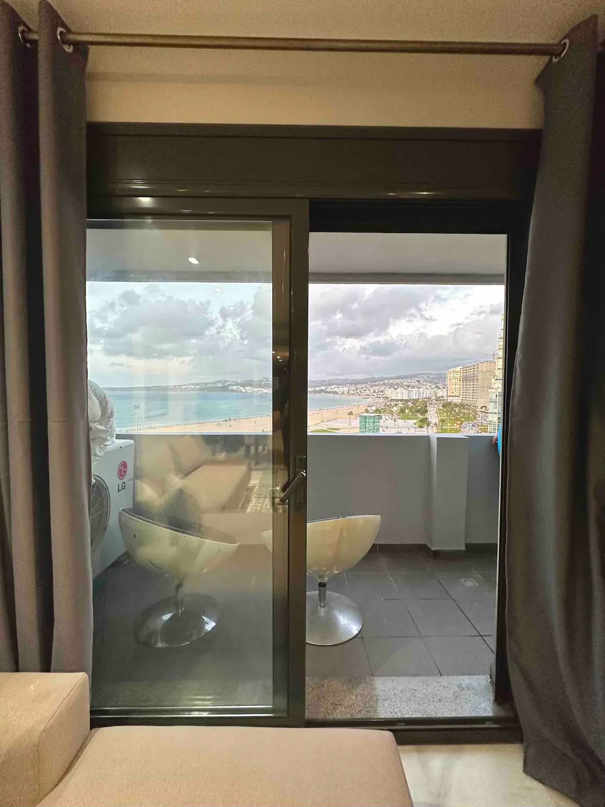 En location Appartement à Tanger — photo 9 — réf. LA325LL