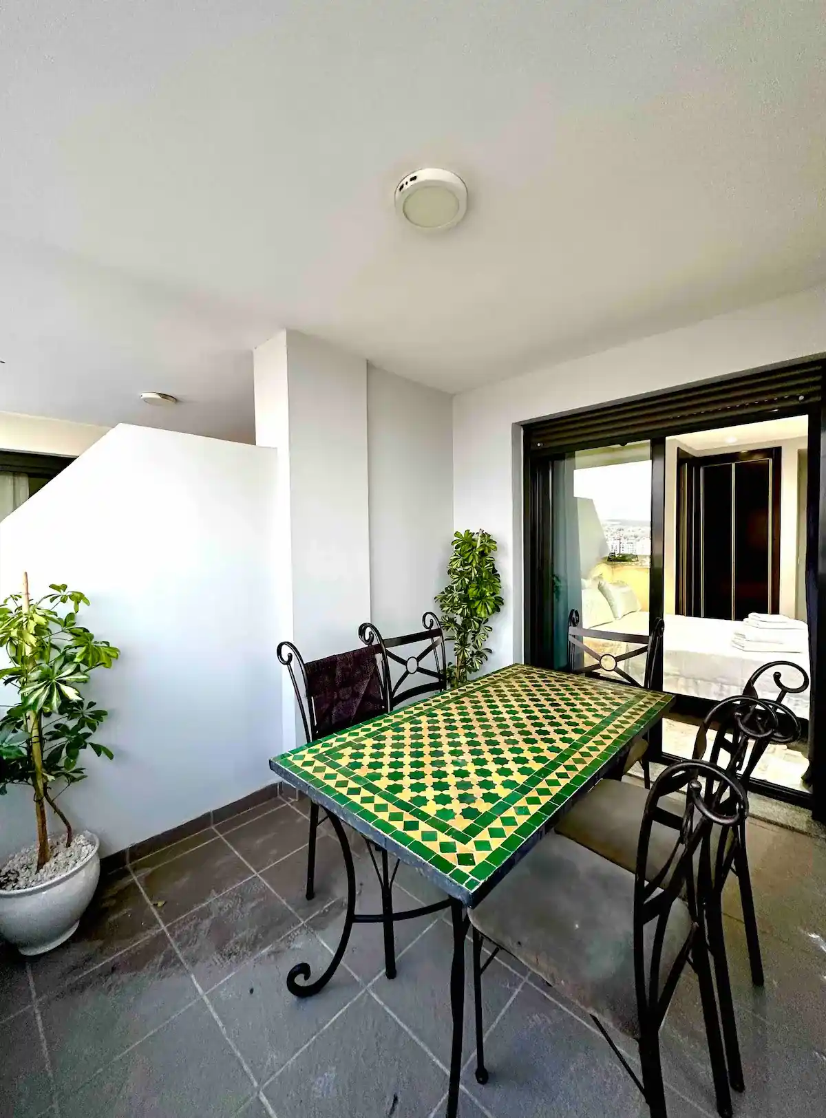 En location Appartement à Tanger — photo 11 — réf. LA325LL