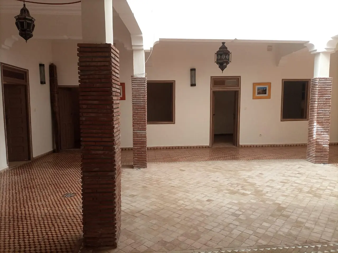 Riad Originale avec piscine et jardin. — photo 36 — réf. R558FFT20Z