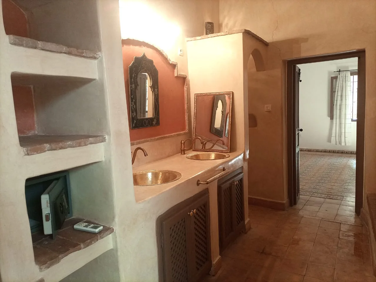 Riad Originale avec piscine et jardin. — photo 37 — réf. R558FFT20Z
