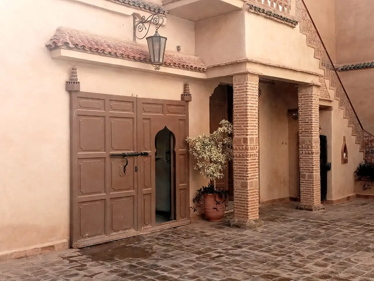 Riad Originale avec piscine et jardin. — photo 5 — réf. R558FFT20Z
