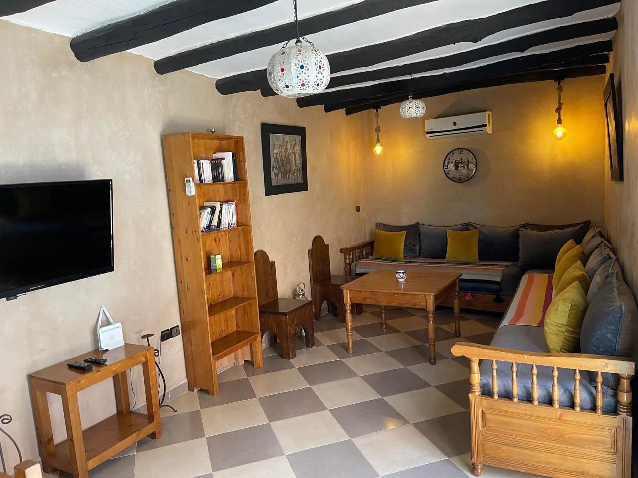 Riad avec piscine et terrasse à louer à Taroudant — photo 11 — réf. LBOTAR54