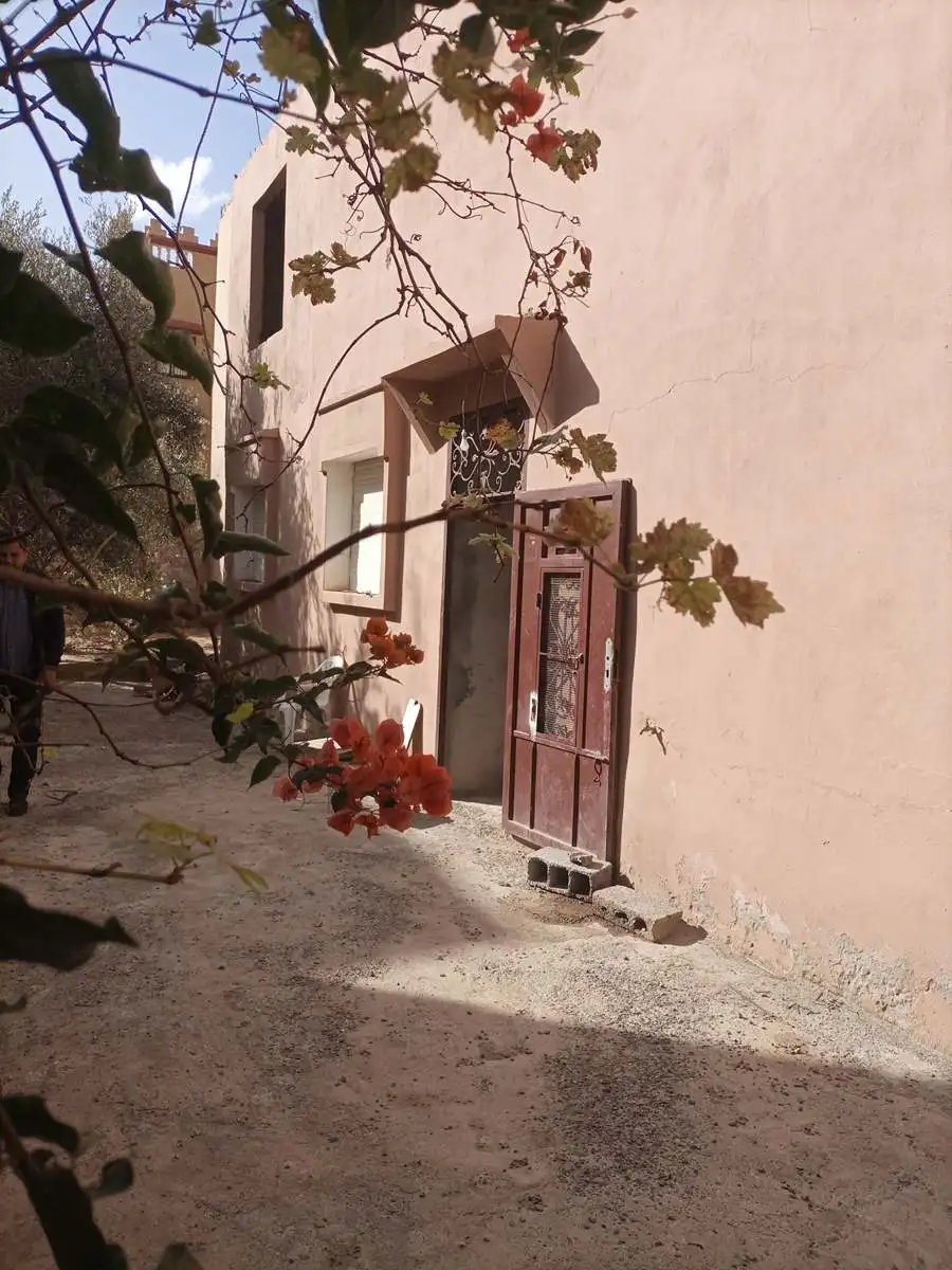 Maison à rénovée M6Y93 — photo 10 — réf. M6Y93