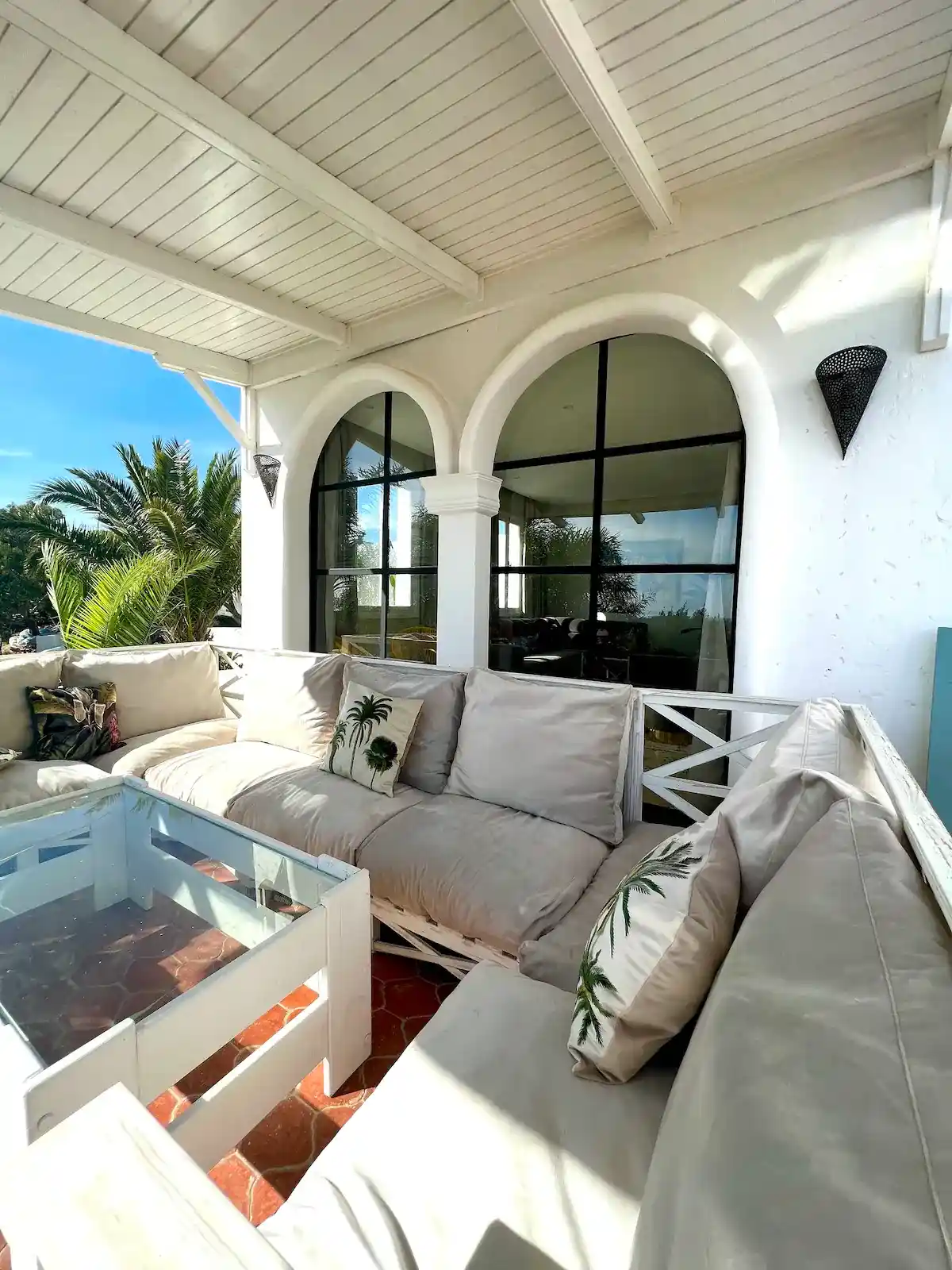 En location villa avec piscine à Tanger — photo 1 — réf. LV98PP